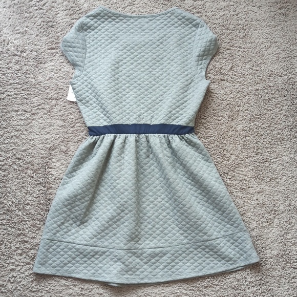 NWT Neiman Marcus Short Sleeve Gray Quilted Midi Dress - Picture 2 of 5